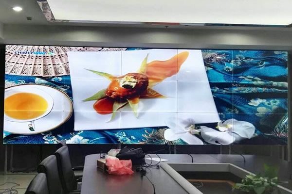 55寸無(wú)縫拼接屏多少錢?