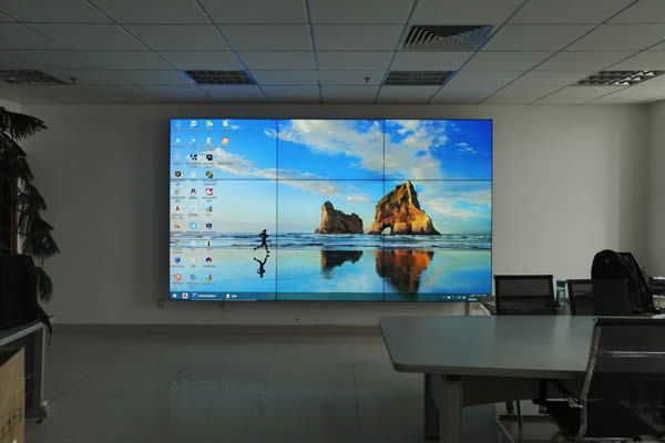 設(shè)計(jì)LCD拼接屏方案時(shí)應(yīng)該注意什么？