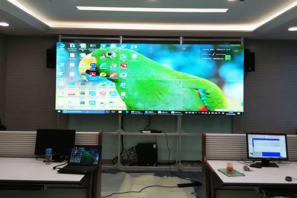 無縫拼接屏壞了，是維護(hù)好還是直接更換新的？