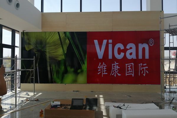 會(huì)議室拼接屏選擇哪款比較好？