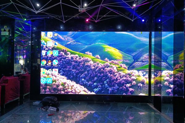 室內(nèi)LED顯示屏一般應(yīng)用在什么行業(yè)？