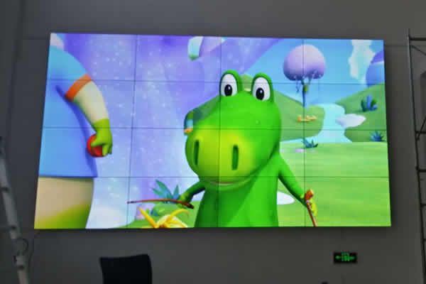 深圳液晶拼接屏的采購(gòu)需要注意什么？