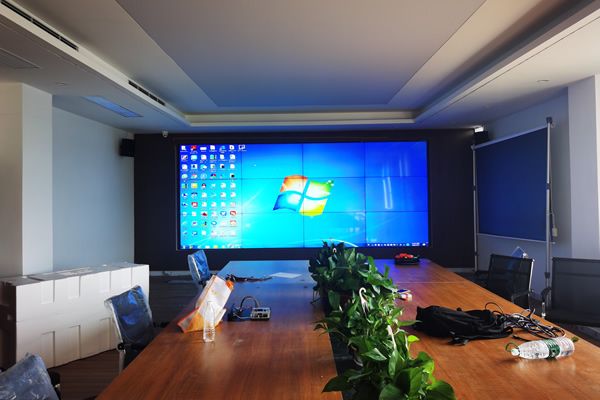 專業(yè)的液晶拼接屏廠家怎么選擇？