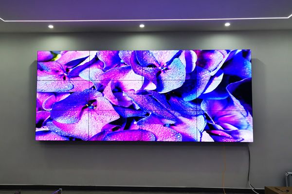 會議室顯示大屏使用拼接屏好，還是LED顯示屏好？