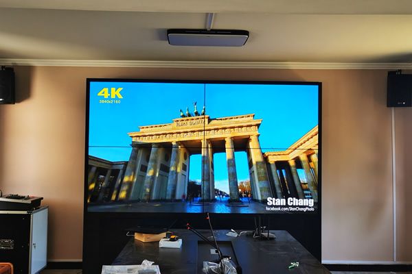 會(huì)議室場(chǎng)合怎么選擇合適的拼接屏顯示產(chǎn)品？