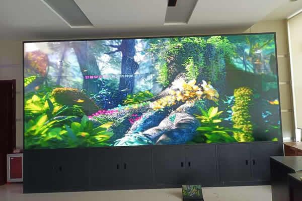 大數(shù)據(jù)時(shí)代來(lái)臨，拼接屏展現(xiàn)多元化發(fā)展