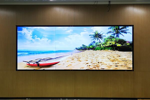 會(huì)議室大屏選擇拼接屏好，還是LED顯示屏好？