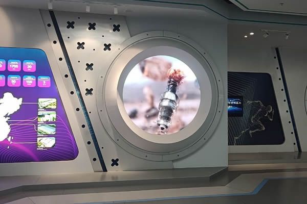 異形拼接屏怎么創(chuàng)意設(shè)計(jì)，主要應(yīng)用在哪些場(chǎng)合？