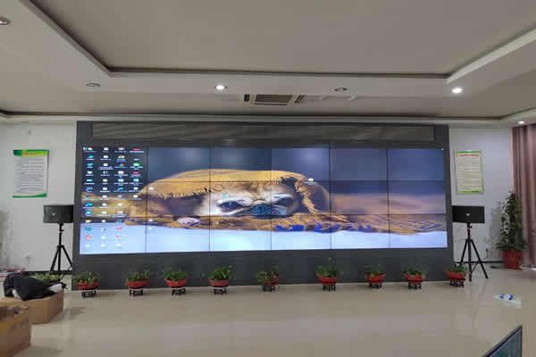 一塊55寸液晶拼接屏大概多錢，由哪些因素決定？