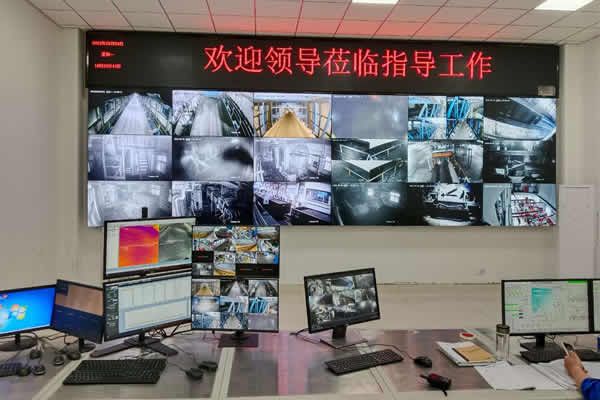 一塊拼接屏可以顯示多少路監(jiān)控畫面，監(jiān)控畫面是如何在拼接屏上顯示的