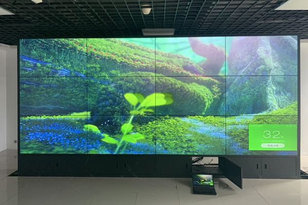 液晶拼接屏是定制產(chǎn)品的嗎，定制方案如何設(shè)計(jì)？