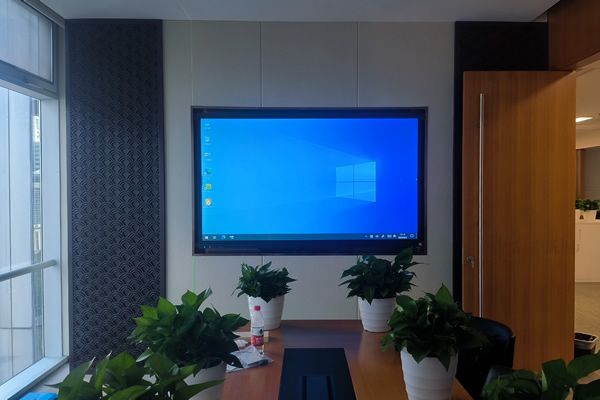 可以觸摸的顯示大屏有哪些，使用哪種觸摸顯示屏好