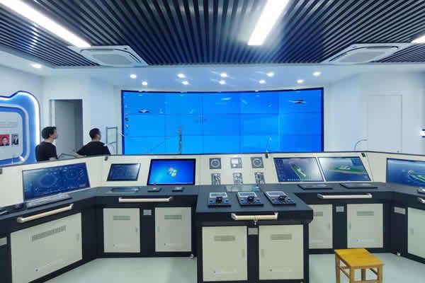 為什么不同的拼接屏廠家產(chǎn)品價(jià)格存在較大的差異？