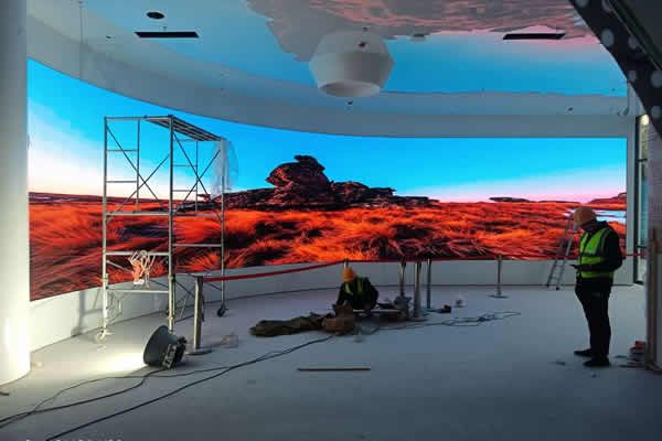 會(huì)議室LED顯示屏多少錢(qián)一平方米