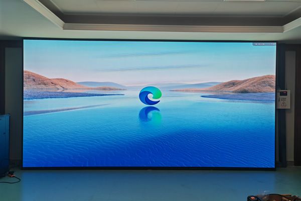 LED顯示屏出現(xiàn)黑屏、花屏、閃屏的主要原因與解決方法