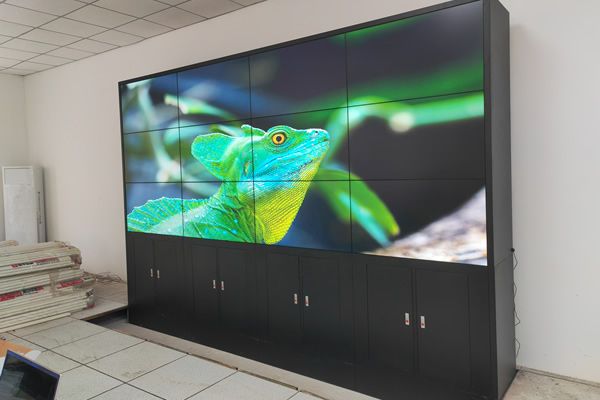 拼接屏是怎么做到4K、6K、8K…顯示的？大分辨顯示解決方案