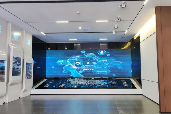 LED顯示屏正裝和倒裝有什么區(qū)別？