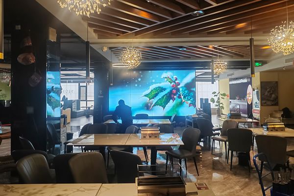 商場(chǎng)商店大屏幕用液晶拼接屏好，還是LED顯示屏？