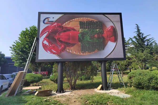 戶外LED顯示屏貴嗎，多少錢一平方米的？