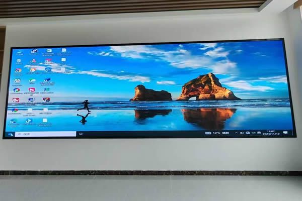 拼接屏和led屏哪個(gè)貴？