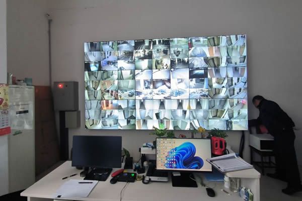 300路監(jiān)控畫面需要多少塊液晶拼接屏合適？