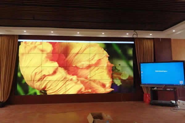 學(xué)校禮堂大屏用哪種好？