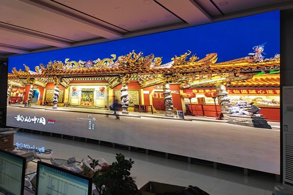 COB顯示屏和SMD顯示屏哪個好？