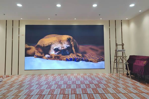 酒店大屏使用液晶大屏好，還是LED顯示屏好？